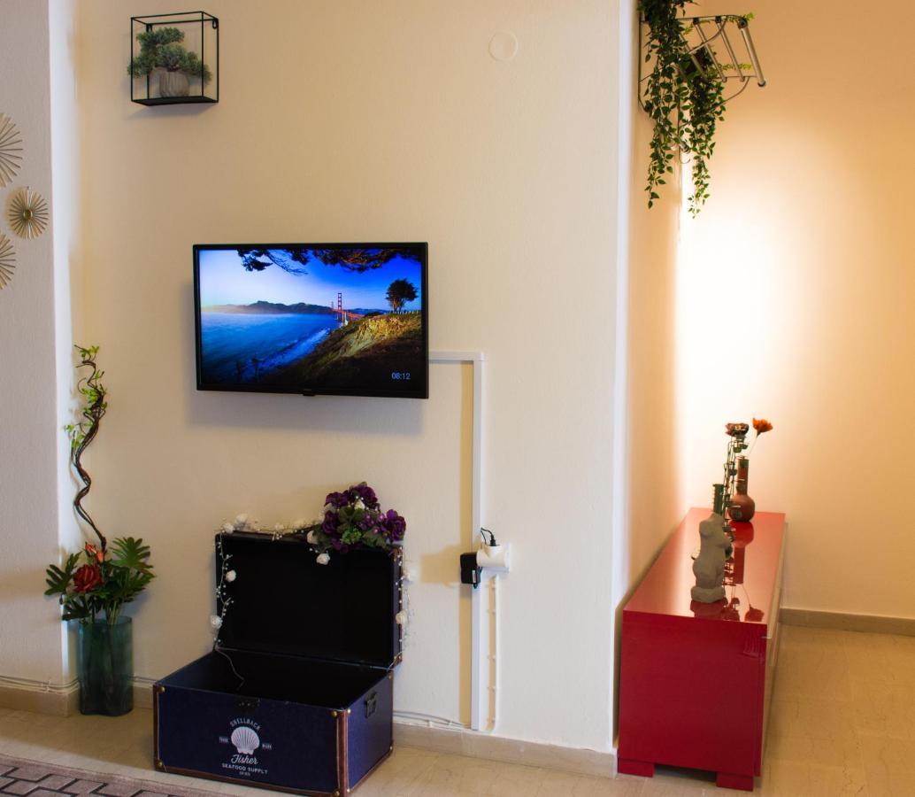 Ρetipe Penthouse Apartment With Spacious Balcony In Heraklion Center Eksteriør bilde
